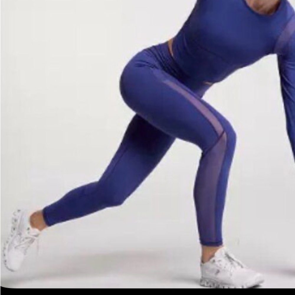 NWT Calia High-Rise Performance Leggings with Mesh Panels.  Size M.